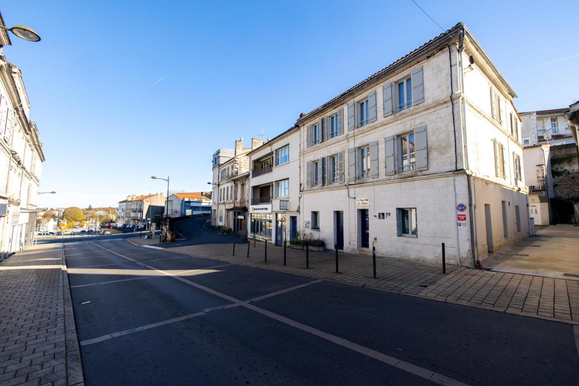 Le Lucien Eco-Appart'Hotel - Angouleme - Centre - Wifi - Parking Prive - Classe 4 Etoiles 외부 사진