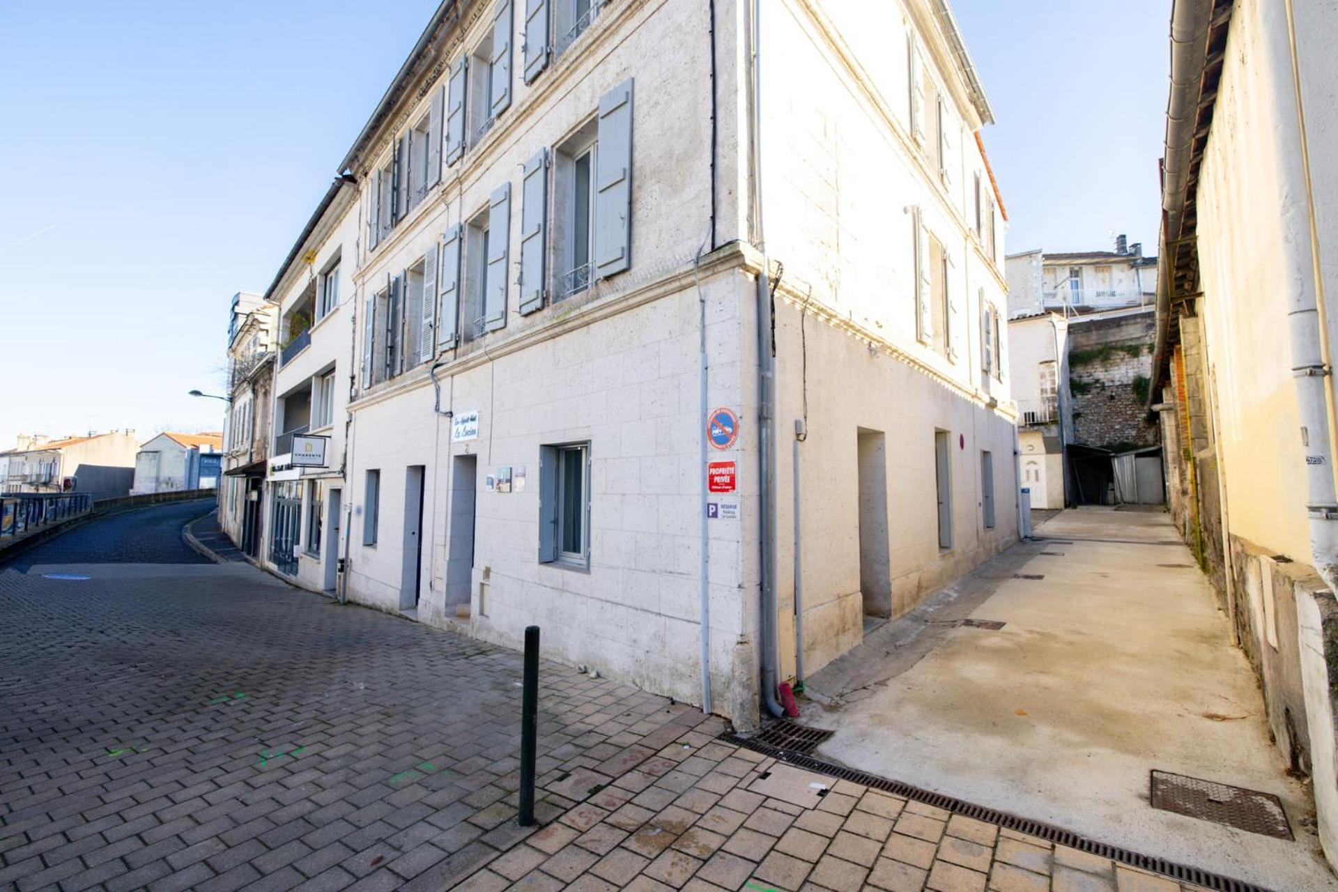 Le Lucien Eco-Appart'Hotel - Angouleme - Centre - Wifi - Parking Prive - Classe 4 Etoiles 외부 사진