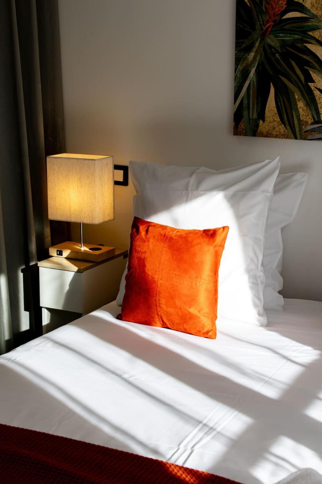 Le Lucien Eco-Appart'Hotel - Angouleme - Centre - Wifi - Parking Prive - Classe 4 Etoiles 외부 사진