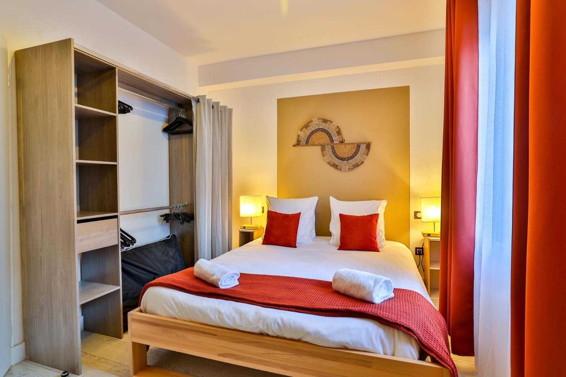 Le Lucien Eco-Appart'Hotel - Angouleme - Centre - Wifi - Parking Prive - Classe 4 Etoiles 외부 사진
