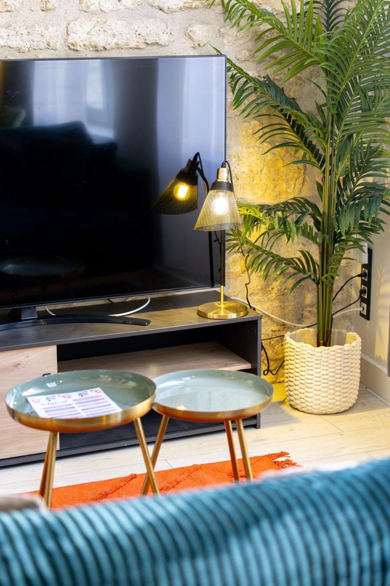 Le Lucien Eco-Appart'Hotel - Angouleme - Centre - Wifi - Parking Prive - Classe 4 Etoiles 외부 사진